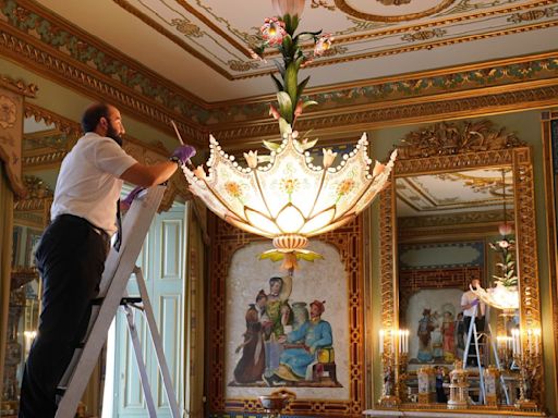 Rooms behind Buckingham Palace famous balcony open to public for first time | ITV News