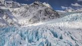 Derretimiento de glaciares revela objetos atrapados en el hielo hace un siglo