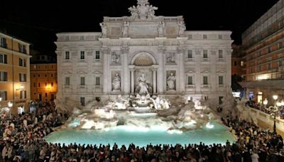 El Ayuntamiento de Roma plantea cobrar una tasa al turista por entrar en la Fontana di Trevi