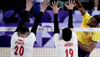 Olimpíadas 2024: Brasil perde para a Polônia e precisa vencer Egito para evitar eliminação no vôlei