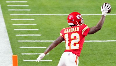 Chiefs Sign Mecole Hardman to One-Year Deal for 2024 Season