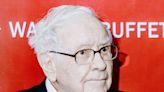Buffett Praises Apple After Trimming It, Drops Paramount Stake