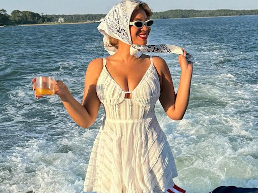 Beyonce Is a Chic Sailor in the Perfect White Summer Dress on Hamptons Vacay With Jay-Z