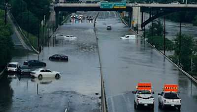 Heaviest downpour since 1941 leaves Canada’s Toronto submerged, residents without power | World News - The Indian Express