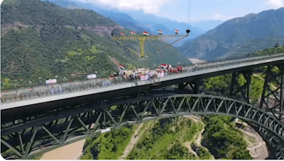 First trial on world's highest Chenab rail bridge, higher than Eiffel Tower, successful [details]