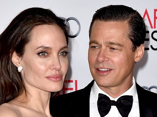 Brad Pitt seeks dismissal of Angelina Jolie's request for messages about plane incident