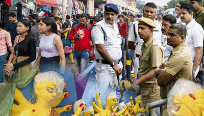 RG Kar cloud over Durga Puja seems to lift, shoppers return, Kolkata Police keep fingers crossed