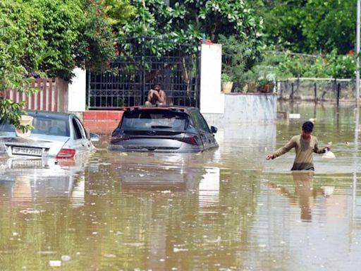 Morning deluge: Gurugram struggles to keep its head above water