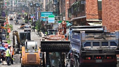 基隆大慶大城社區道路破損 已進行刨鋪修復 | 路平 | 公共安全 | 大紀元