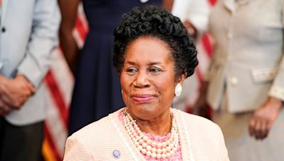 Rep. Sheila Jackson Lee dies after battle with pancreatic cancer