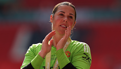 Mary Earps to say goodbye! Manchester United confirm Lionesses legend will leave once her contract expires as Paris Saint-Germain move looms | Goal.com Cameroon