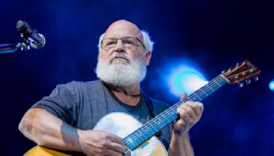 Tenacious D’s Kyle Gass Jokes About Trump’s Attempted Assassination During Concert