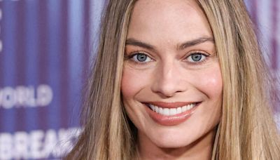 Margot Robbie's Latest Crop Top Look Shows Off Her Baby Bump!