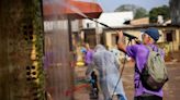 Voluntários realizam faxina solidária para limpar 200 residências na zona norte de Porto Alegre | GZH