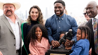 Reggie Bush celebrates return of Heisman Trophy, calls out NCAA with defamation suit still pending: 'I never once cheated'