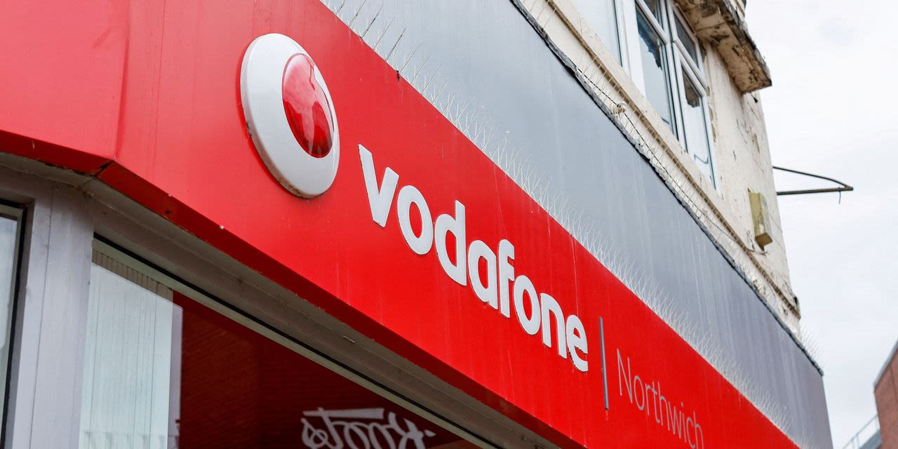 Vodafone to Raise Over $1 Billion Via Stake Sale in India Tower Business