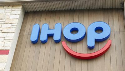 MLB ghost kitchens to whip up ballpark food for delivery and pickup, courtesy of IHOP