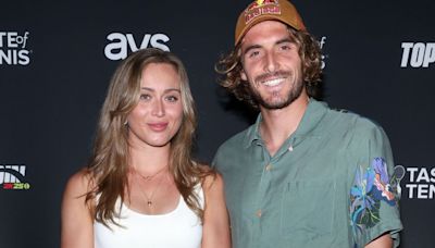 Que viva el amor: Tsitsipas y Badosa, reconciliados