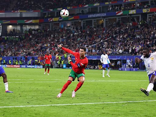 Cristiano Ronaldo slammed for having 'no impact' after missed chance