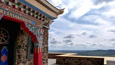 El deslumbrante templo budista que está escondido en las sierras uruguayas