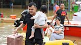 Floods swamp southern China, spark extreme weather fears