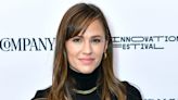 Jennifer Garner Makes Caramel Corn on 'Pretend Cooking Show'