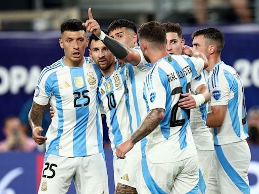 Con el regreso de Messi al gol: Argentina vence a Canadá y va por el bicampeonato de la Copa América - La Tercera