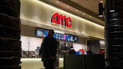 Major movie theater chains unveil a $2.2 billion makeover plan