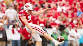 Twitter reacts to Wisconsin punter Andy Vujnovich’s insane workout routine