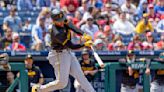 Pirates 3B Ke'Bryan Hayes scratched with lower back tightness. Grandal starts rehab assignment