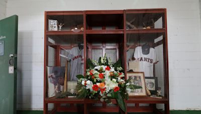 Celebrations honor Willie Mays and Negro League players ahead of MLB game at Rickwood Field