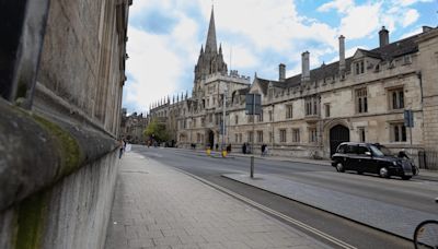 University College brings back night porters – The Oxford Student