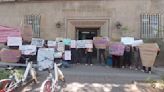 Estudiantes de la escuela Esmeralda protestan por acoso sexual