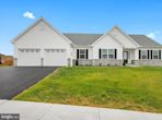 602 Rishel Dr, York PA 17406