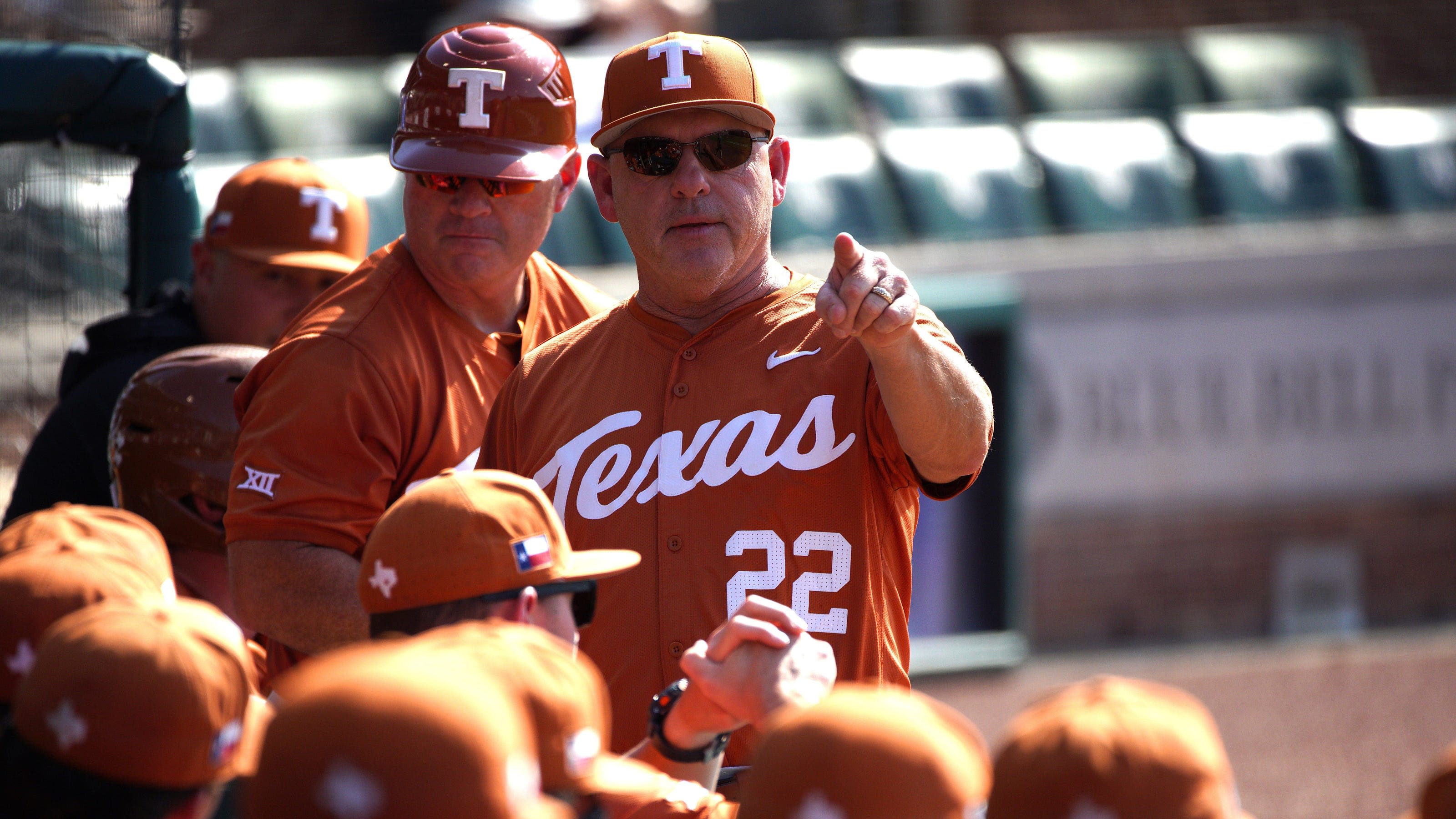 Texas fires baseball coach David Pierce after eight seasons without national title