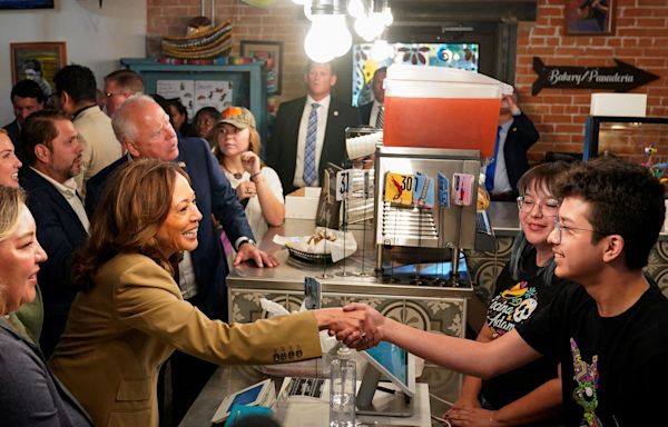 5 metro Phoenix restaurants locals think Kamala Harris and Tim Walz should have tried