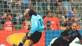 Uruguay, por el primer triunfo ante Brasil en 22 años: la tarde en que Magallanes pisó “bosta de caballo”... y anotó un gol histórico