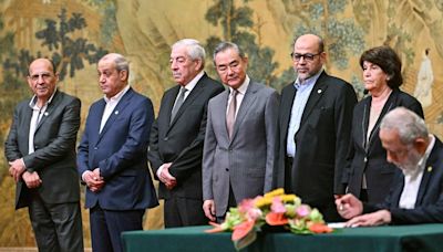 Hamas and Fatah sign declaration to form future government as war rages in Gaza