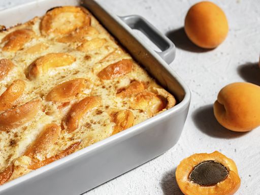 Recette de vacances : le clafoutis aux abricots de Cyril Lignac, à faire en moins de 10 min