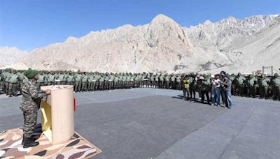 Soldiers deployed in Siachen embodiment of sacrifice and tolerance: Murmu