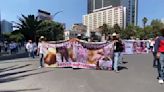 Marchan a favor de la tauromaquia y las peleas de gallos en CDMX