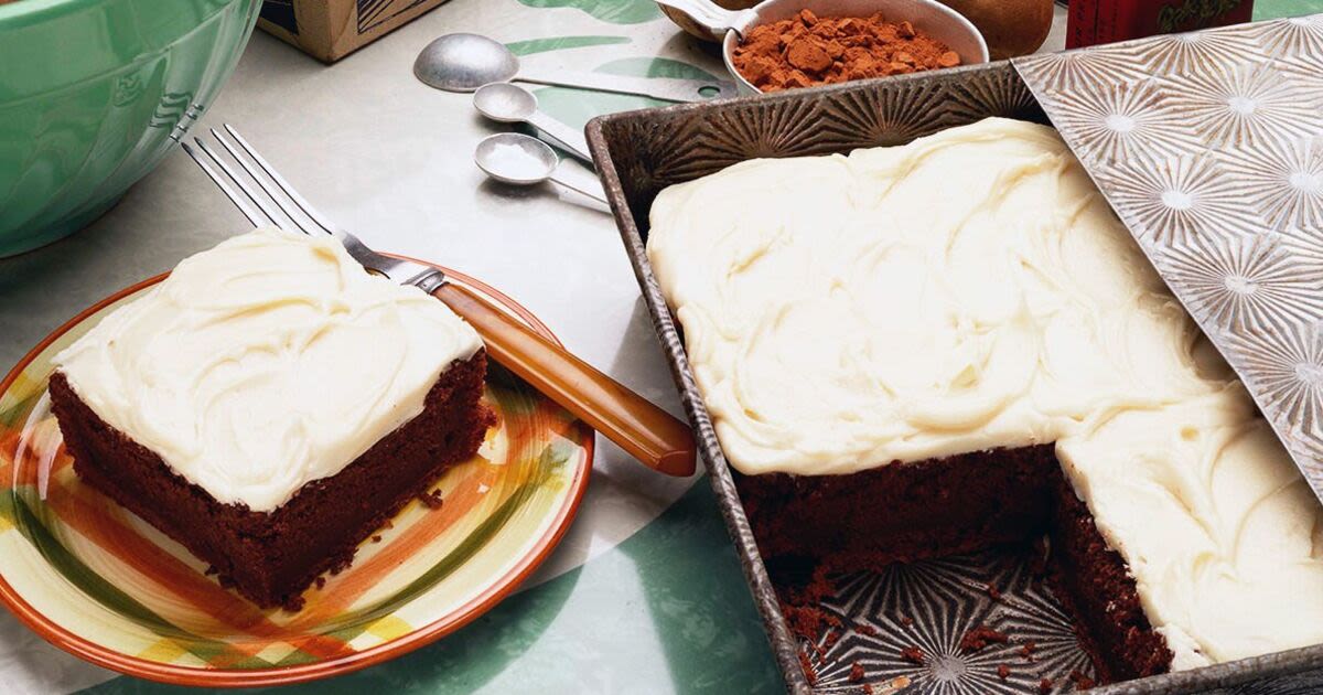 Mary Berry's 'easy' chocolate chip cake is ready to eat in one hour