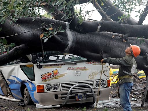 At least 30 dead as torrential rains lash Central America