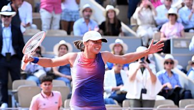 Roland Garros: Swiatek y Paolini van por el título del Grand Slam | Este viernes se juegan las semifinales masculinas: Sinner-Alcaraz y Zverev-Ruud