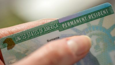 Si no quieres perder tu residencia permanente en Estados Unidos, sigue estos consejos del USCIS