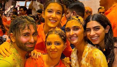 Ananya, Shanaya, Khushi Party With Orry At Anant Ambani And Radhika Merchant's Haldi Ceremony | Photos - News18