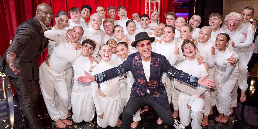 You Have to See the Dance Troupe 'AGT' Judge Howie Mandel Gave His First Golden Buzzer