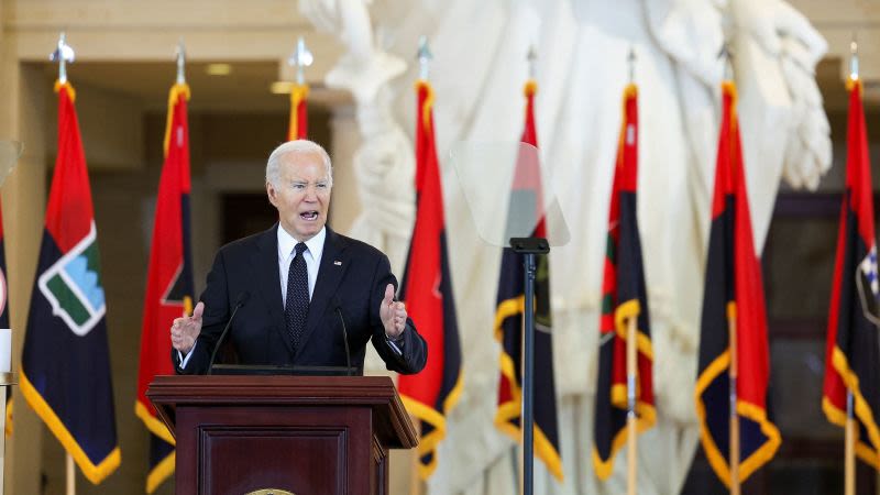 Analysis: Biden’s antisemitism speech leaves no doubt he’s standing by Israel despite tension with Netanyahu | CNN Politics