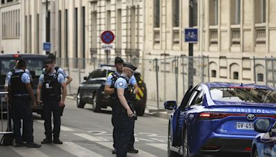 Francia blinda París para los JJ. OO. y prohíbe la entrada a sospechosos de espionaje