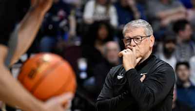 UConn gives Geno Auriemma a 5-year contract extension, valued at $18.7 million